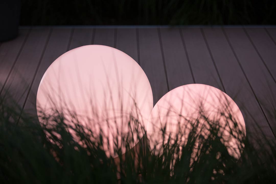 Kugelleuchte Shining Globe Ø 40 cm, Farbe weiß mit RGB LED bunt